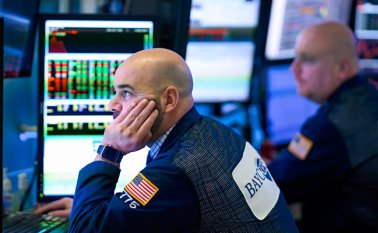 Los inversores se han mostrado inquietos por la oferta de crudo y la inactividad de los puertos petroleros en Venezuela, según analistas de JBC Energy. AFP