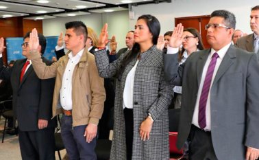 Lady Katherine Morales Sarmiento, la abogada que hasta hace unos días fue Secretaria de Desarrollo Social del departamento, aterrizó ahora en la JEP. El lunes se posesionó como fiscal de apoyo de la Unidad de Investigación y Acusación. Twitter