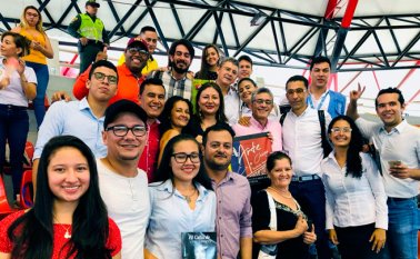 En el gran desafío naranja de iNNpulsa fueron reconocidos 21 emprendedores del departamento, quienes recibieron 10 millones de pesos y acompañamiento para fortalecer sus negocios durante un año. Cortesía