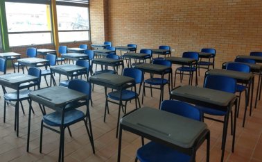 Las aulas del Colegio Sagrado Corazón de Jesús de Gramalote empezaron a ser acondicionadas con el mobiliario necesario para los estudiantes. Fondo Adaptación