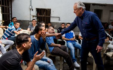 Fleet Maull asegura quer si a la gente se le da amor en vez de castigo, se podrá lograr un cambio.
El Colombiano