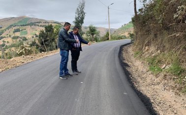 La ruta entre la laguna y silos se está pavimentando en asfalto. Es un corredor alterno al interior del país. Cortesía