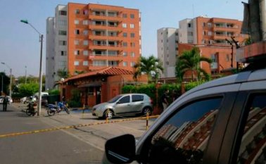 De acuerdo con la Policía fueron estos dos hombres quienes dispararon las pistolas que le ocasionaron las heridas tanto a Irne como a su escolta y conductor. Twitter