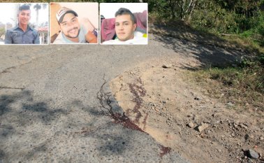 Yorman Blanco, venezolano; Javier Arley Contreras Espitia, coordinador de Cultura del municipio; y Johnse Maiquy Largo Peña. Mario Caicedo