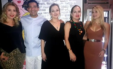 Betty Parada, Sergio Urbina, Silvia Carolina Flórez, Silvia Faillace de Flórez y Ana Karina Flórez. Cortesía