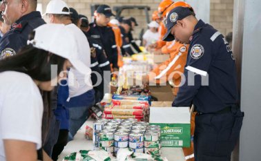 La incertidumbre sobre lo que pueda ocurrir este sábado prevalece en la frontera. La Opinión