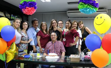 Francy Archila, coordinadora del área de docencia y servicio; Patricia Alarcón, secretaría general; Andrés Eloy Galvis, subgerente de servicios de salud; Graciela Mora, secretaria; Juliana Verdún, esposa del gerente; Enrique Villamizar, pediatra; Tatiana Cáceres, subgerente administrativa; María Luisa Ochoa y Clara Cuadros Castillo, jefe de planeación. Cortesía