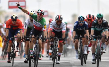 Twitter @Deceuninck_Qst