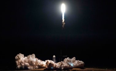 Los próximo pasos cruciales serán el acoplamiento de la Crew Dragon a la ISS, el domingo, y el reingreso en la atmósfera terrestre el viernes. AFP
