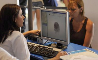 Los Inescrupulosos pueden tomar préstamos o solicitar líneas telefónicas en su nombre. Internet