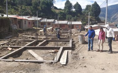 El proyecto de vivienda gratis se levanta en un lote conocido como urbanización Tupac Amaru. El terreno es de 2.000 metros cuadrados. Cortesía