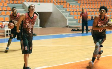 Los jugadores de La Tribu aspiran a participar este año en la Liga de Baloncesto Profesional colombiano. Mario Franco