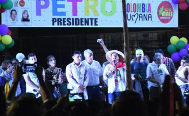 La tutela que había interpuesto el senador Gustavo Petro para dejar sin piso la resolución del CNE no salió bien librada en el Consejo de Estado. Colprensa