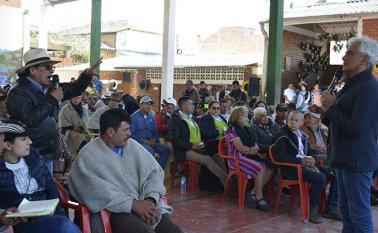 El 26 de febrero el ministro de Ambiente, Ricardo Lozano Picón, se reunió con las comunidades del municipio de Cácota, en Norte de Santander. Eduardo Rozo Jaimes