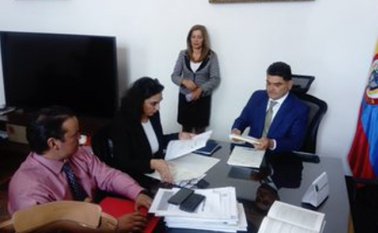 La secretaria jurídica de la Casa de Nariño, Clara María González, radicó ante el Senado las objeciones a la ley estatutaria de la JEP. Colprensa