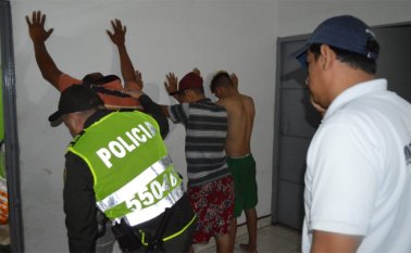 Fueron registrados 23 sitios de hospedaje e impusieron la medida de suspensión temporal de la actividad comercial a siete lugares. Policía Nacional