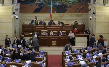 El Congreso volverá a ser escenario, a partir de los próximos días, de una intensa puja, por cuenta de las objeciones que presentó el presidente Iván Duque a la ley estatutaria de la JEP y que tienen completamente dividido al Legislativo entre los que las apoyan y los que las negarán.
Colprensa Archivo
