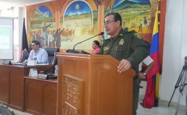 El Concejo conoció las estrategias que prevé desarrollar la Mecuc y se resaltó que ayer fue la primera vez en el cuatrienio que les era presentado un plan por parte de un comandante de la Policía.
Cortesía