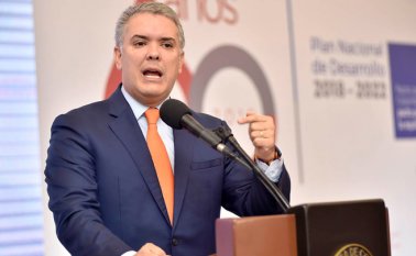 Virtualmente, hoy, las objeciones que presentó el presidente Iván Duque a la ley estatutaria de la JEP estarían hundidas, pues la mayoría de partidos ha manifestado su rechazo a las mismas.
Archivo