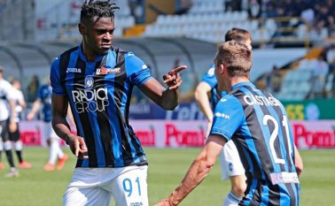 Duván Zapata marcó un doblete. EFE