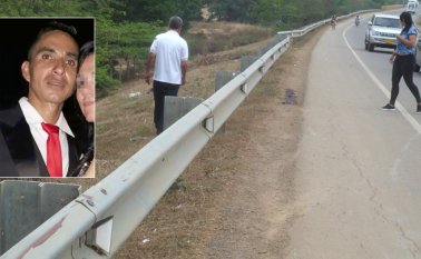 En accidente se presentó a las 9:30 de la noche del sábado. La Opinión