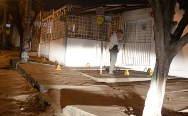 Miembros de la Brinho recopilaron algunas vainillas que quedaron en la escena del hecho.
 La Opinión