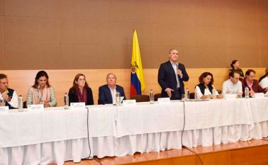 El presidente Iván Duque dio unas declaraciones después de la reunión que sostuvo con comerciantes y autoridades locales, y en la que lo acompañó la vicepresidenta, Marta Lucía Ramírez. Colprensa