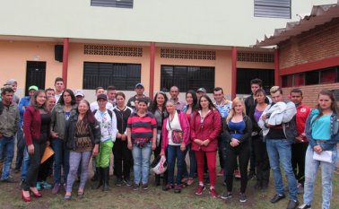 La meta de la asociación Renacer es que los recuperadores de oficio mejoren las condiciones de vida al obtener mayores ingresos, al tiempo que contribuyen con la sostenibilidad ambiental. Roberto Ospino / La Opinión