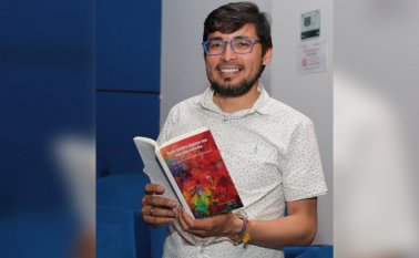 Saúl Gómez Mantilla, poeta cucuteño que compiló los escritos para ‘Toda piedra alguna vez fue una estrella’.
César Obando / La Opinión