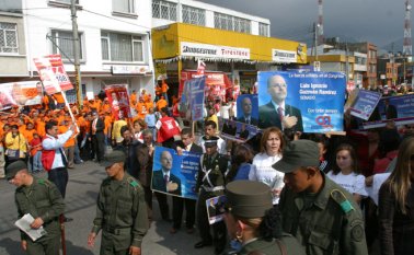 Pretenden formar a los candidatos con base en diez claves estratégicas y cien pasos metodológicos sobre cómo estructurar su campaña.  Colprensa