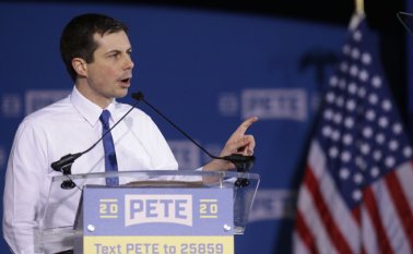 El alcalde de South Bend intenta convertirse en el primer presidente abiertamente gay de Estados Unidos. AFP