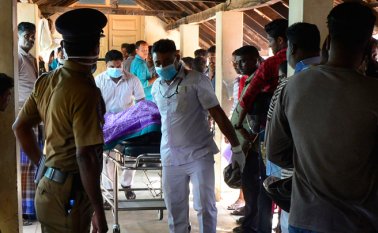 El gobierno ordenó un toque de queda de duración indeterminada que entró en vigor este domingo y el bloque temporario de las redes sociales.  AFP