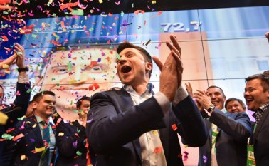 "Nunca los decepcionaré", prometió Volodimir Zelenski desde su comando de campaña. AFP