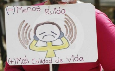 La problemática involucra muchos más escenarios: industrias, comercio, entornos laborales y actividades recreativas. Colprensa