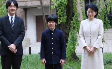 La familia imperial ha recibido amenazas en contadas ocasiones. AFP