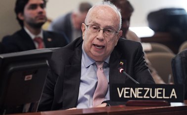 Gustavo Tarré, representante de Venezuela en la OEA, dio su primer discurso el 23 de abril donde acusó a Nicolás Maduro de sembrar muerte y desasosiego. EFE