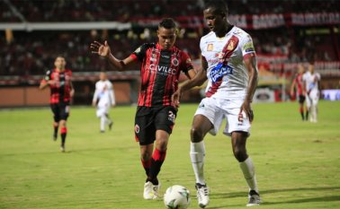 El goleador rojinegro Jhonathan Agudelo, previo al encuentro, dijo que todo el grupo tenía la mejor disposición para lograr un buen resultado. Juan Pablo Cohen