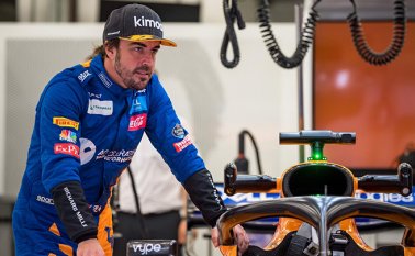 El corredor asturiano participará probablemente en el Rally Dakar del 2020. AFP