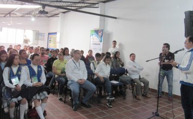 El contralor departamental, Rafael Sanín, participó en el encuentro estudiantil que se cumplió en el municipio de Pamplonita. Roberto Ospino