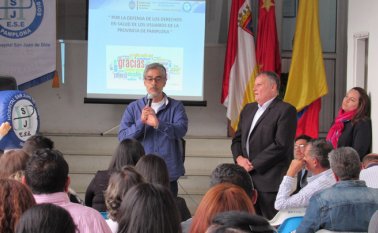 La reunión que se cumplió en el Hospital San Juan de Dios de Pamplona permitió la participación de usuarios, veedores, dirigentes comunales, abogados, médicos y personal vinculado a la salud.
Roberto Ospino / La Opinión