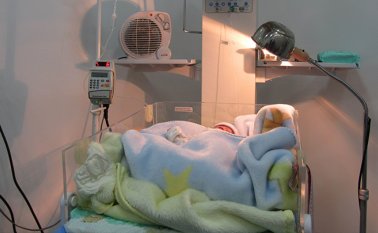 Fue hallada envuelta en una toalla, alrededor de las 5:40 a.m. Roberto Ospino / La Opinión