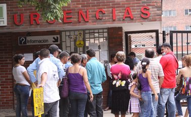 La ayuda internacional no llega. Alfredo Estévez / La Opinión