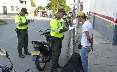 Agentes de Tránsito. Colprensa