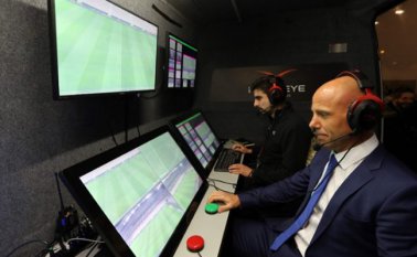 Se ve "inviable" que en la próxima edición de la competencia "no haya VAR" desde la fase de grupos. AFP Archivo