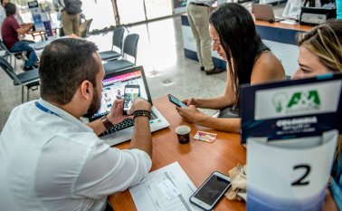 El mundo digital ofrece diversas soluciones a la hora de publicar productos o servicios “online”; desde sitios web gratuitos o pagos y membresías en “marketplaces”, hasta tiendas apalancadas por redes sociales. Archivo