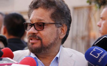 "Presidente Duque, no le vuelva la espalda a la Constitución, no traicione su juramento", expresó el exjefe de las Farc, en la clandestinidad. Colprensa