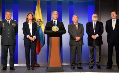 El presidente duque y la vicepresidenta Marta Lucía Ramírez, al anunciar la comisión independiente. Colprensa