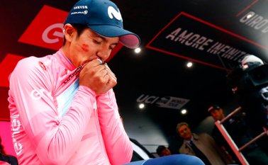 Carapaz mantuvo el liderato y llegó con casi 40 segundos de ventaja a los últimos 7 kilómetros. AFP