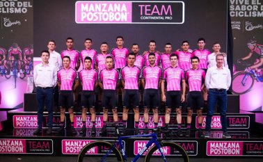 Momento en el que el Team Manzana Postobón presentó su nómina para el 2019. Colprensa