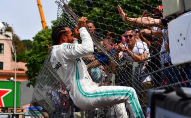 En la clasificación del Mundial, Hamilton suma 112 puntos, siete más que Bottas. Verstappen es tercero con 66, dos por delante de Vettel. AFP